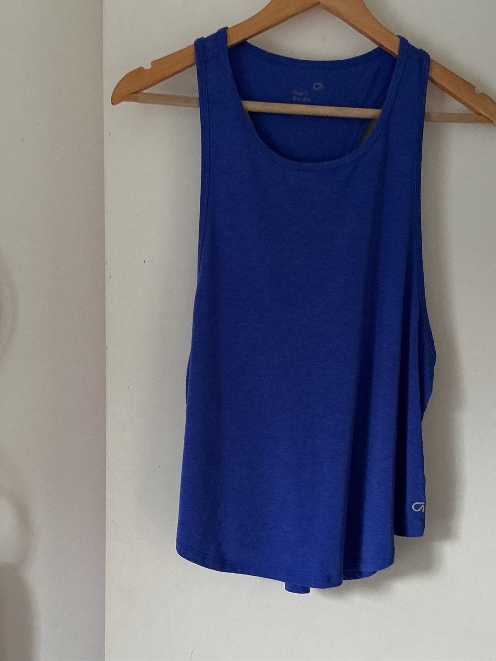 GAP Athletic Moisture-Wicking Blue Tank Top